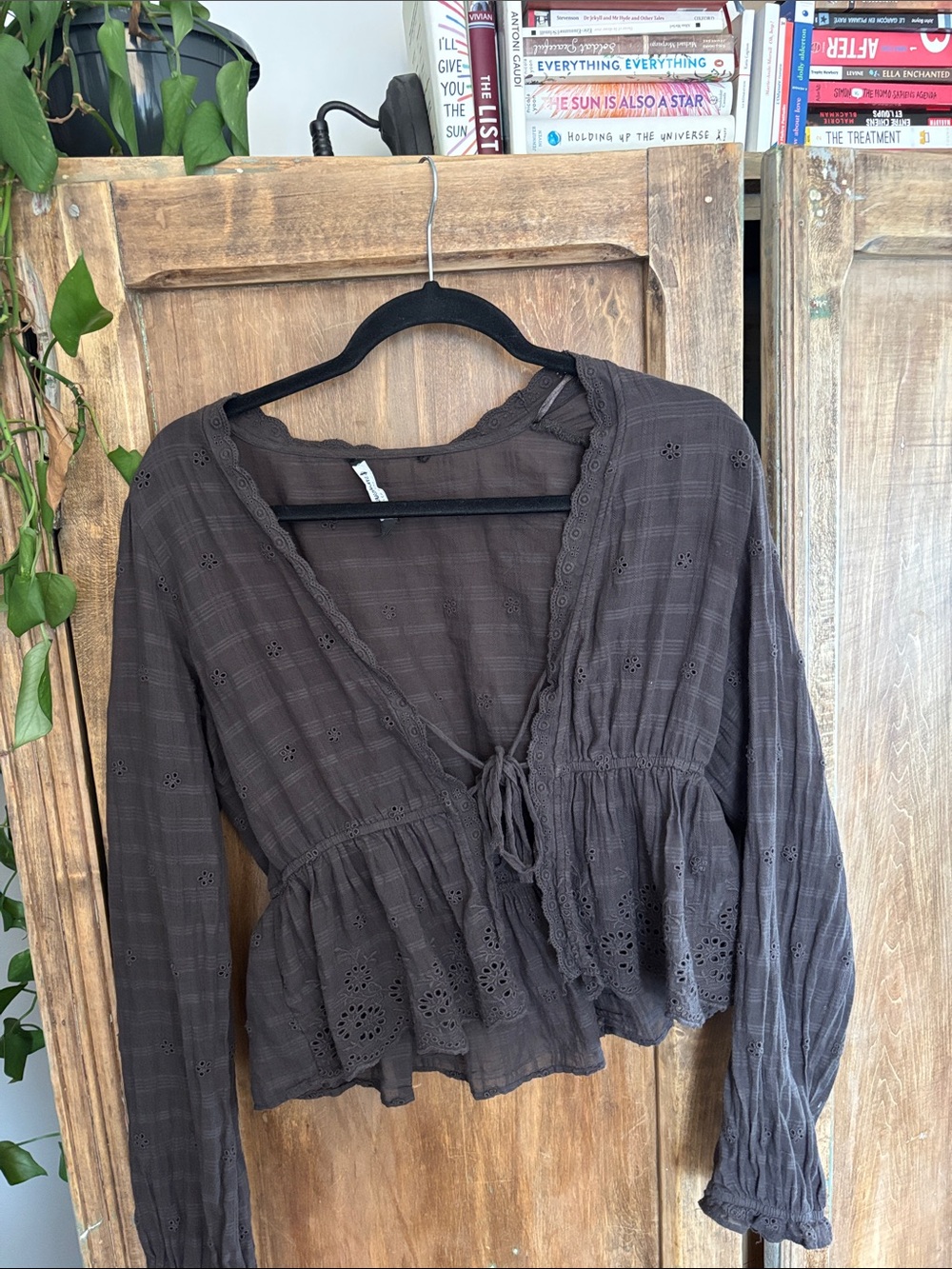 stradivarius Brown Tie-Front Eyelet Blouse